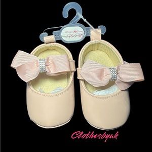 BABY SANDALS SIZE 6-9 M